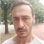 Docente di storia impartisce lezioni on line ed anche in presenza